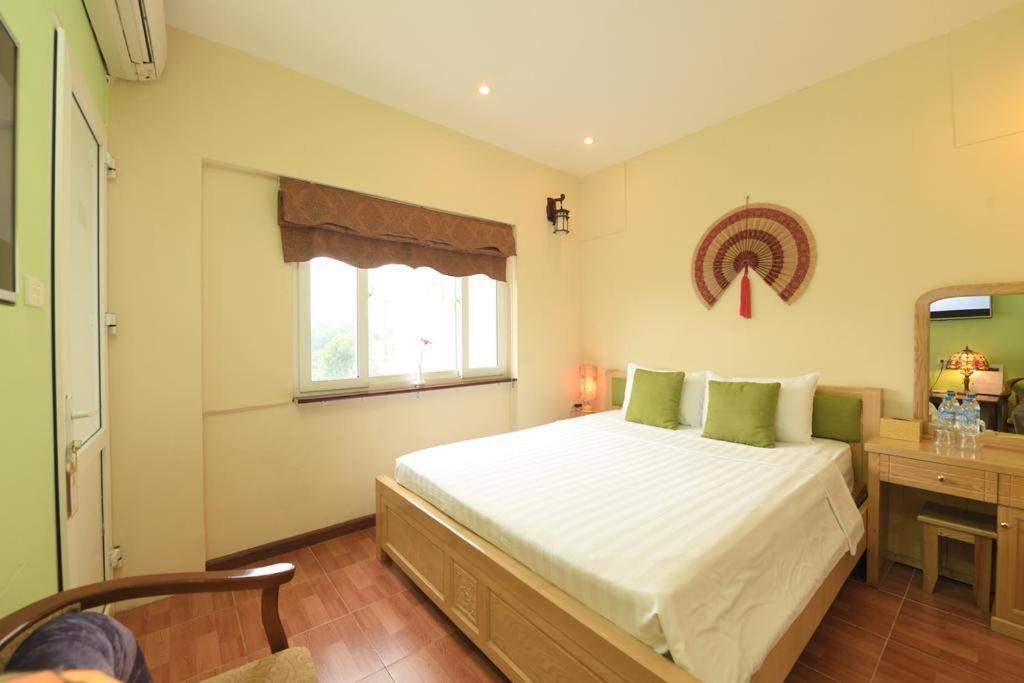 Hoan Kiem Lake View Bed & Breakfast Hanoi Dış mekan fotoğraf